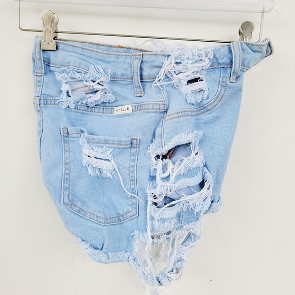 AP Blue Aphrodite Size 28 Medium distressed denim shorts - Picture 10 of 10